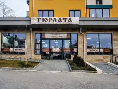гостилница Гюрлата - Младост