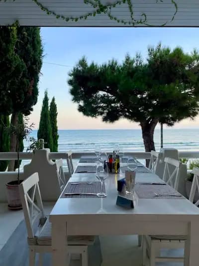 Fish Restaurant Levant Beach