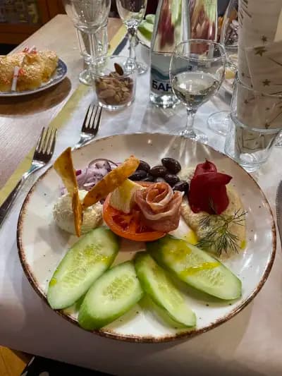 Saint George Restaurant - 25 years Family Tradition