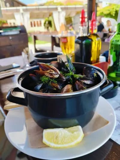Restaurant "Breeze"