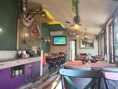 No Name Bar