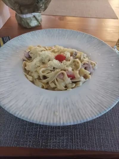 Aura bar and grill