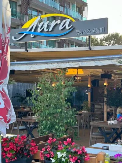 Aura bar and grill