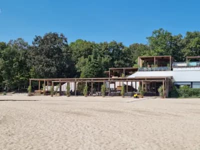 Perla Lounge & RestoBar (бивша резиденция Перла)