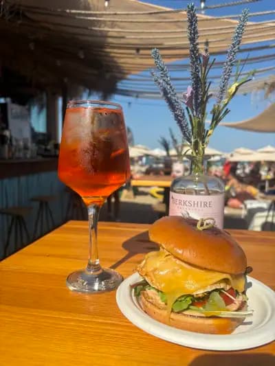 EX BEACH BAR