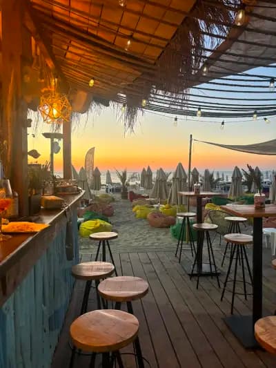 EX BEACH BAR