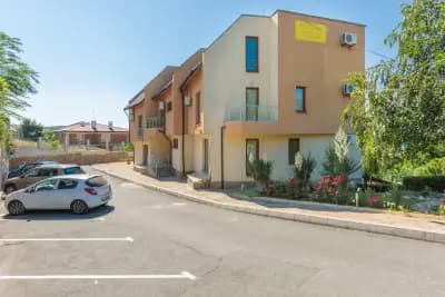 Sveti Nikola Holiday Home