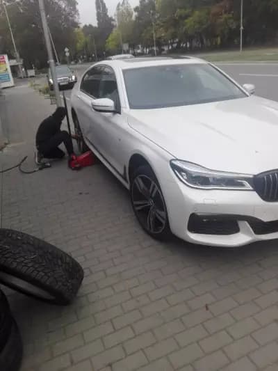 Денонощен СЕРВИЗ ЗА ГУМИ