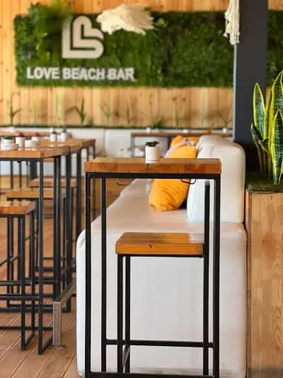 Love Beach Bar