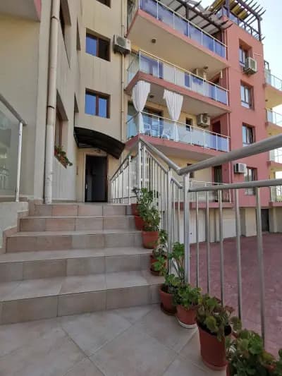 Sunrise Apartments