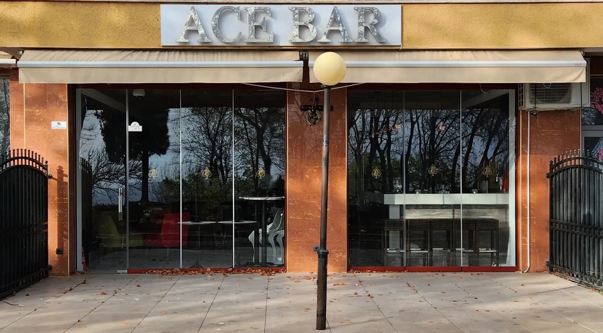 AceBar