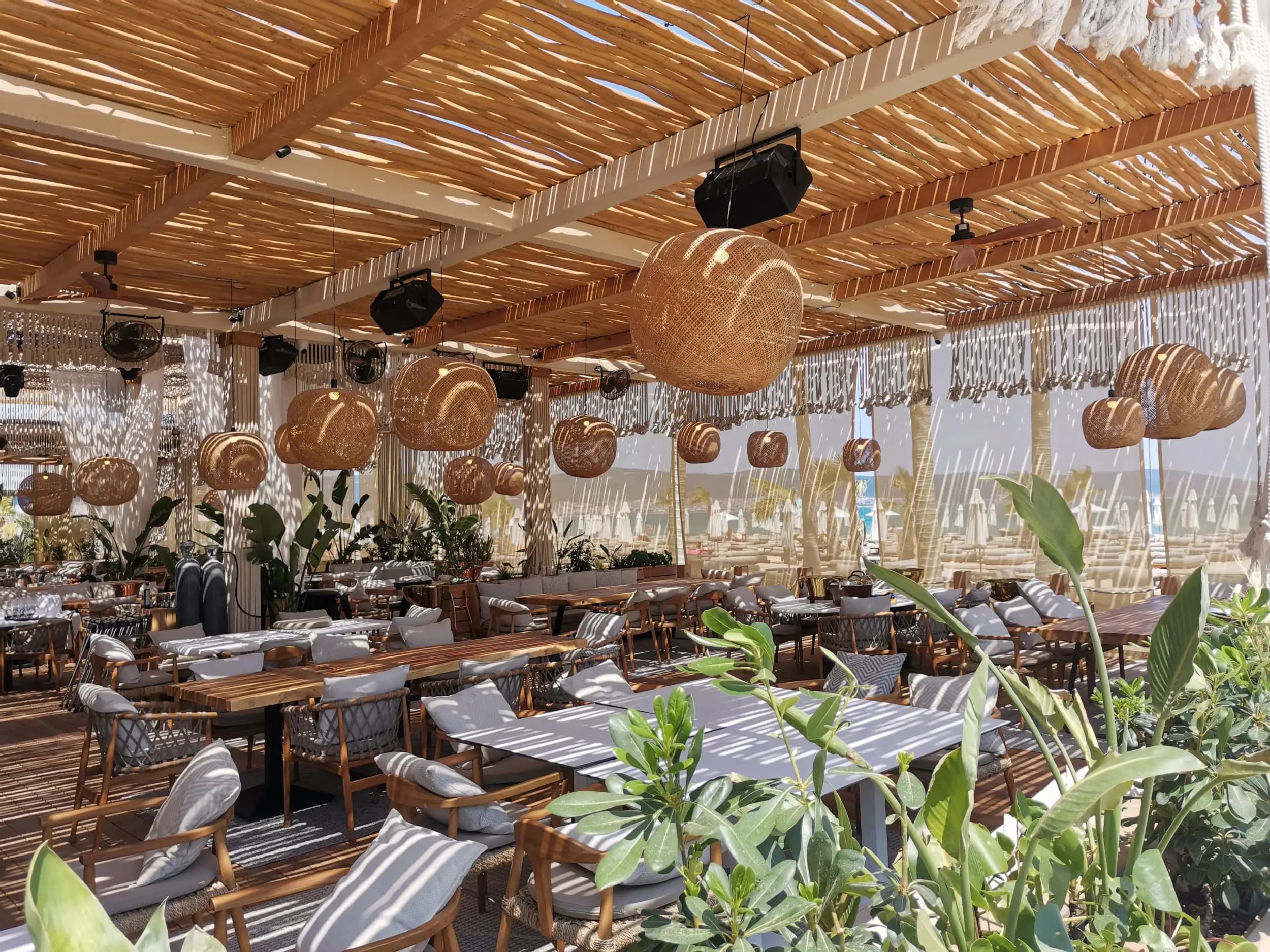 Za Zú Lounge & Restaurant | Sunny Beach