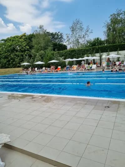 Открит басейн