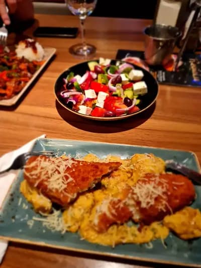 Happy Bar & Grill Rakovski