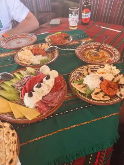 Механа При Братовчеда Tavern Pri Bratovcheda