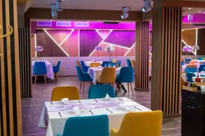Bouzouki LIVE Restaurant