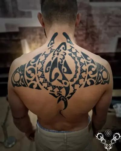 Студио за татуировки "Spider Ink"
