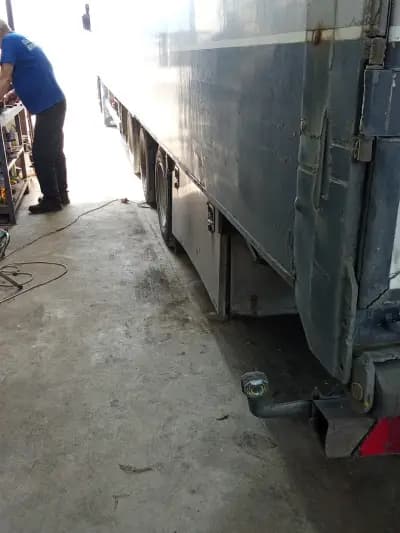 TRUCK SERVICE & TIR PARKING