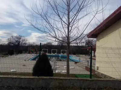 Минерален басейн "Извора"
