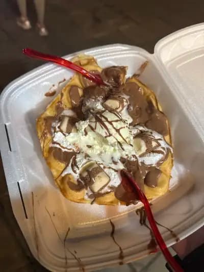 33 Waffles and Pancakes (Sofia) - 33 Гофрети и палачинки Красно село