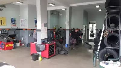 АВТОЦЕНТЪР ЕКСПЕРТ