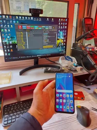 GSM Сервиз мобилни телефони и таблети експресно