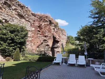 Вила Париж