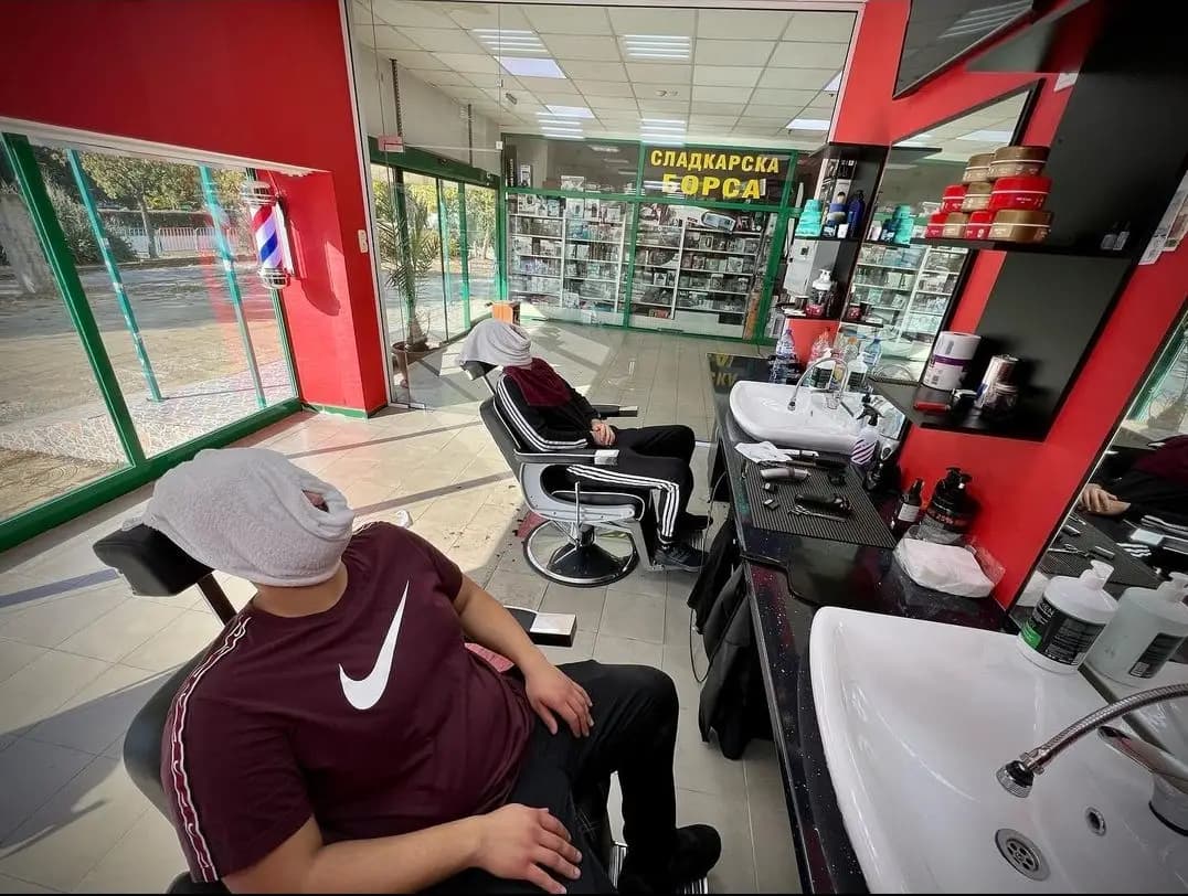 Barbershop Jo's