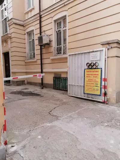 Платен паркинг