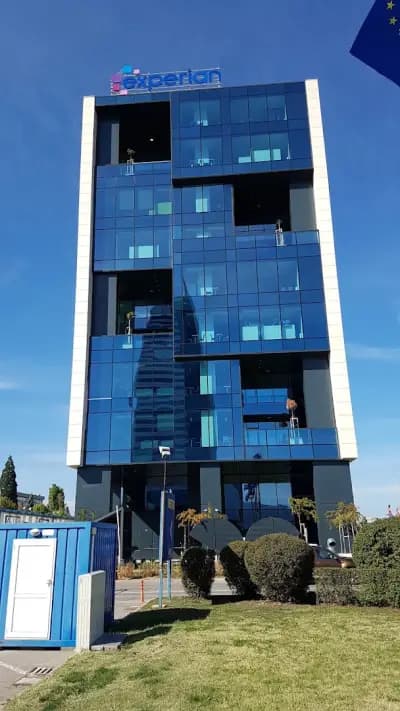 Experian България