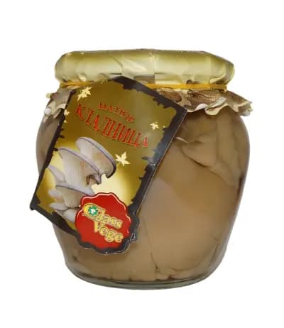 Магазин за консерви и зимнина Class Vege / Кирови 4