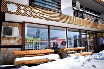 Snow Peaks Ski School & Rent