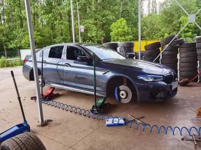 Сервиз за Гуми Янко Маринов