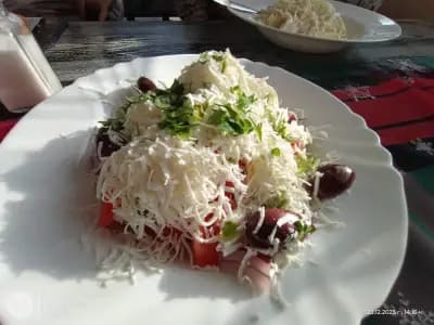 Поли