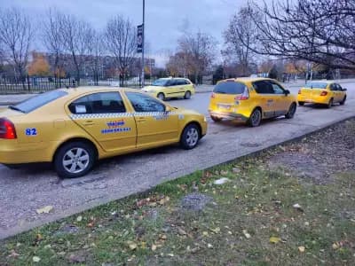 ТОД ДЪН - Такси Горна Оряховица | Таксиметрови услуги | Транспорт