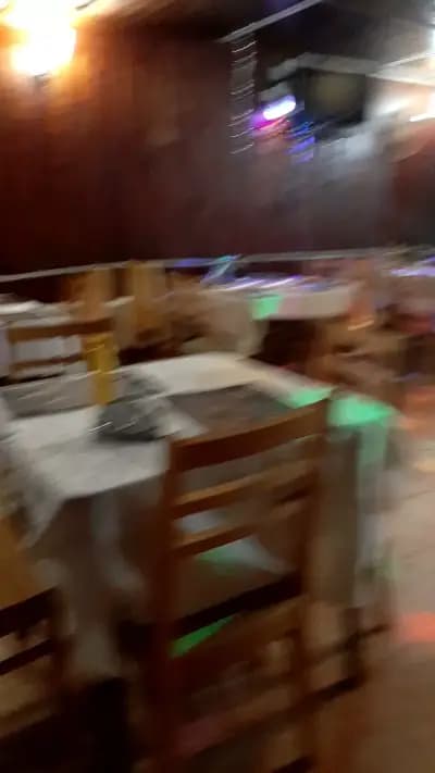 Friends Bar & Grill