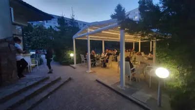 Pizza Bar and Dinner Bon Appetit