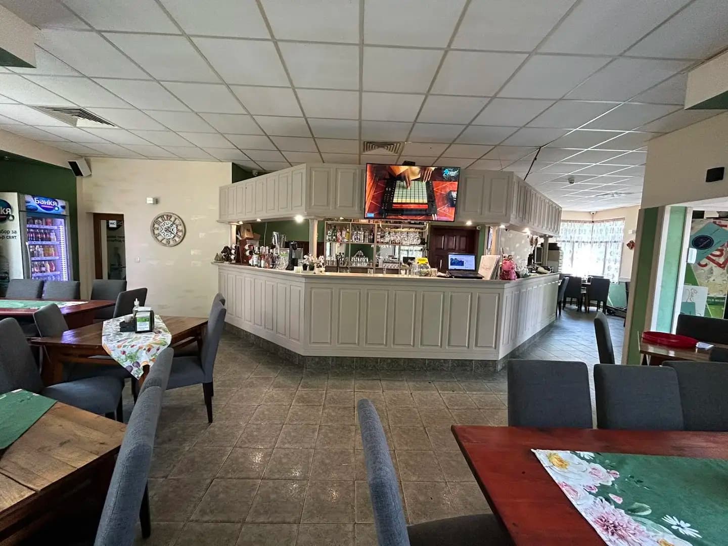 Pizza Bar and Dinner Bon Appetit