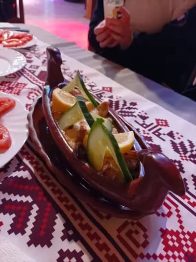 Макси при Нечо