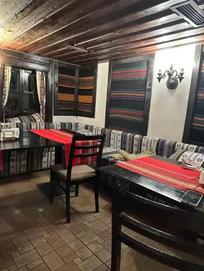Ресторант-пицария „Старата къща“