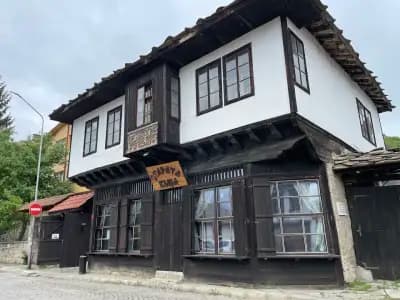 Ресторант-пицария „Старата къща“