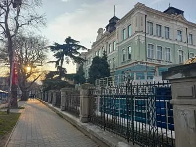Зала "АУЛА" ИУ Варна