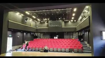 УчебенСтудентскиЕксперименталенТеатър УСЕТ