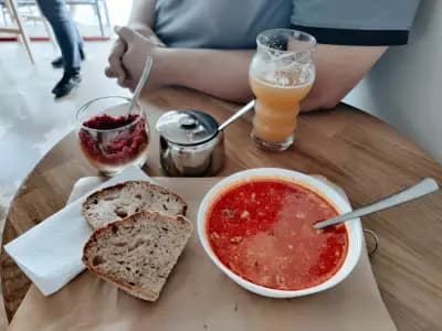 Tap Local: Craft Beer Bar