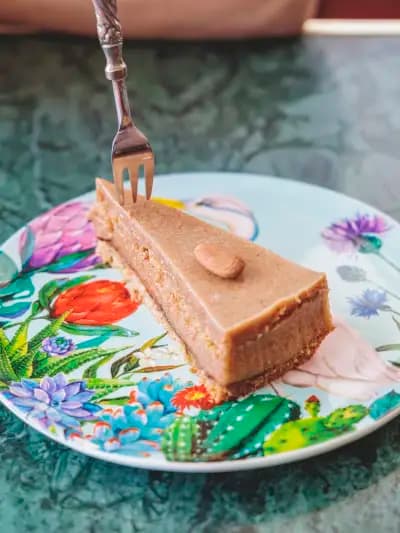 Tea & Eat 1999 - сладкарска работилница със салон
