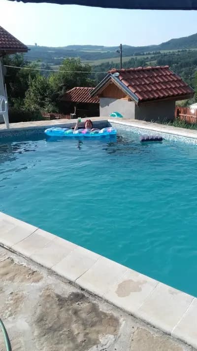Вила Уникета