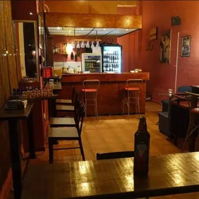 19 Art & Craft bar