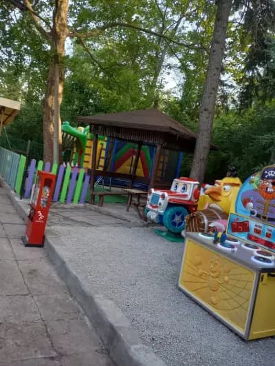 Детски кът и бар Запад