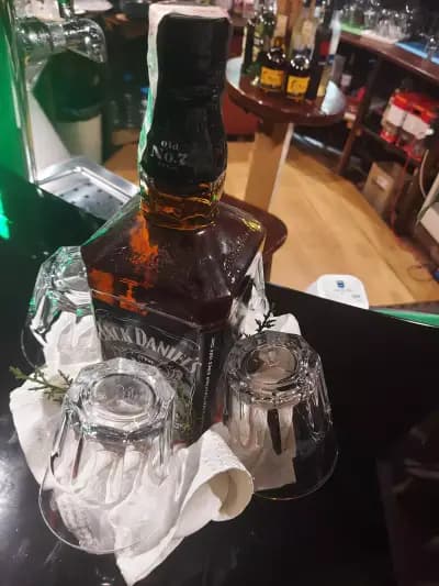 БИСТРО "ФАМИЛИЯ"