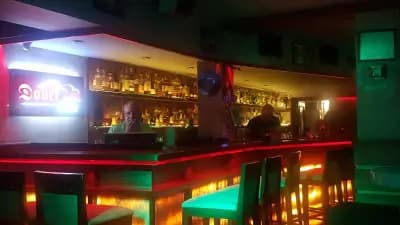 Epoque bar